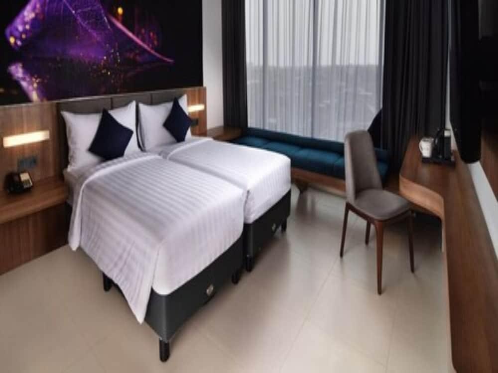 Aston Sidoarjo City Hotel & Conference Center المظهر الخارجي الصورة