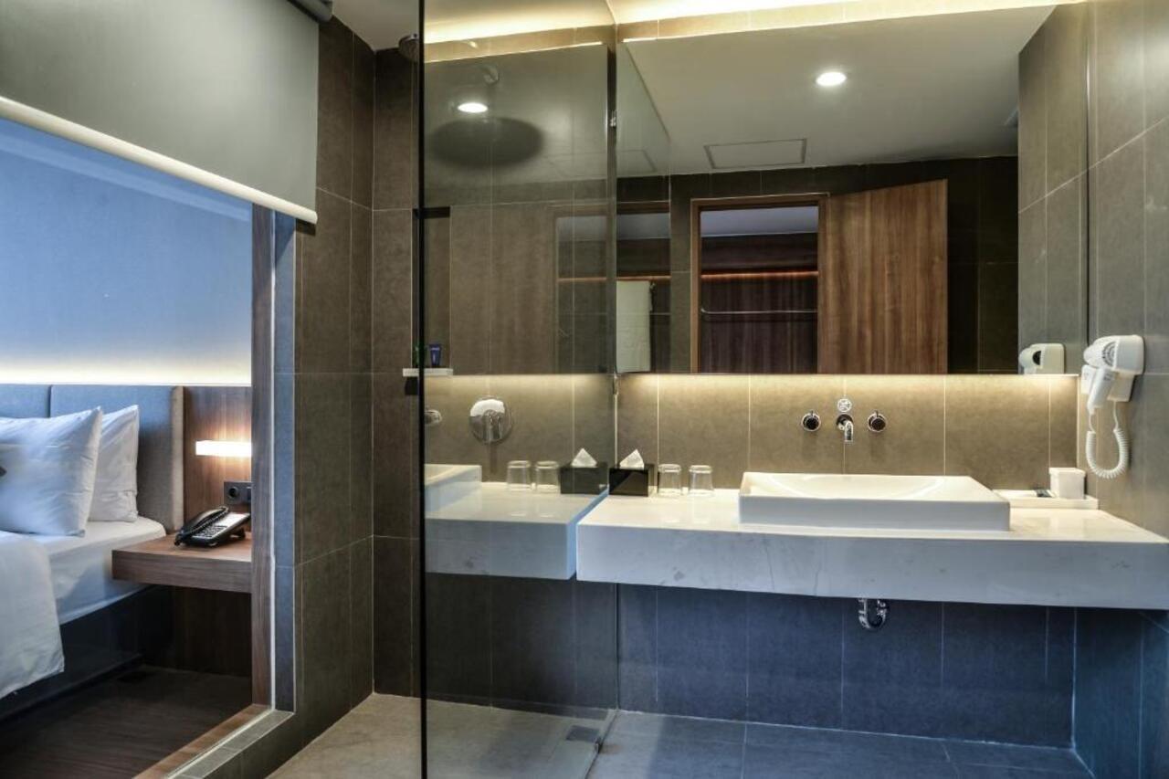 Aston Sidoarjo City Hotel & Conference Center المظهر الخارجي الصورة