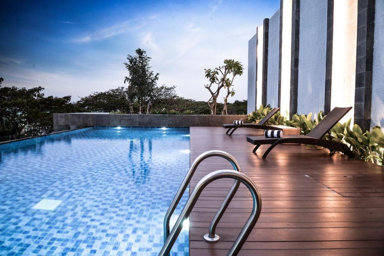 Aston Sidoarjo City Hotel & Conference Center المظهر الخارجي الصورة